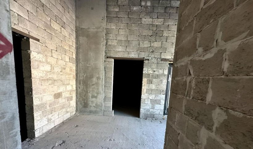 Продажа торгового помещения Жилое здание 