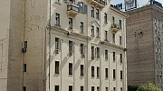 Продажа торгового помещения Жилое здание 