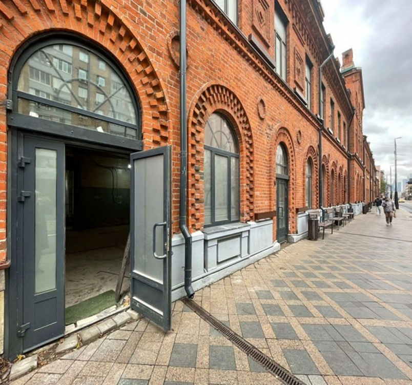 Аренда торгового помещения БЦ 