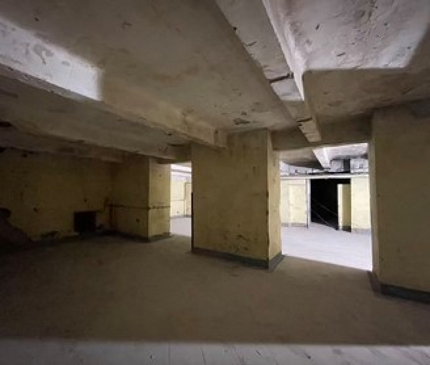 Аренда торгового помещения Жилое здание 