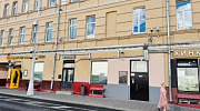 Аренда торгового помещения Жилое здание 