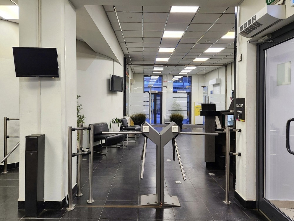 Аренда офиса Бизнес-центр «Салют»