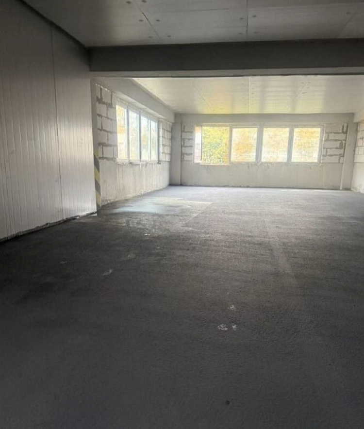 Аренда торгового помещения Автокомплекс 