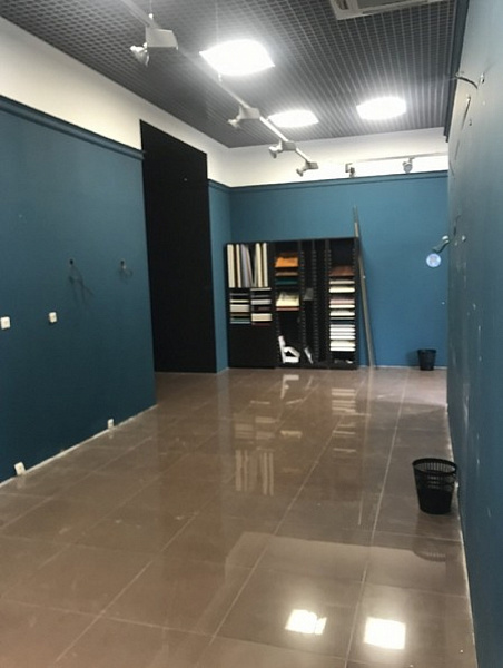 Аренда торгового помещения Жилое здание 