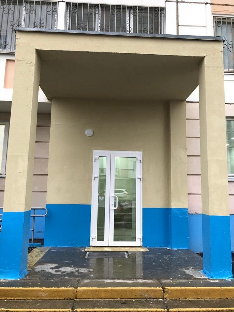 Аренда торгового помещения Жилое здание 