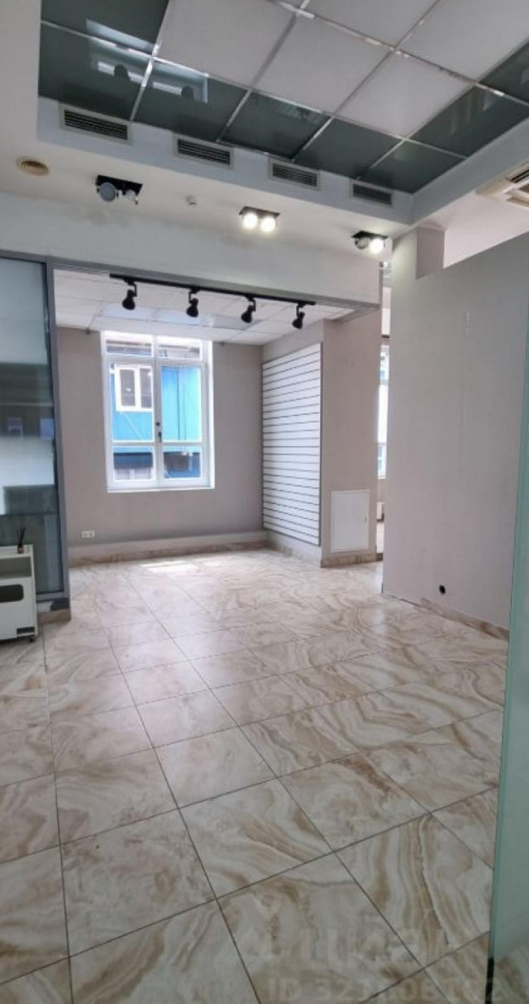 Аренда торгового помещения Бизнес-центр «Святогор-2»