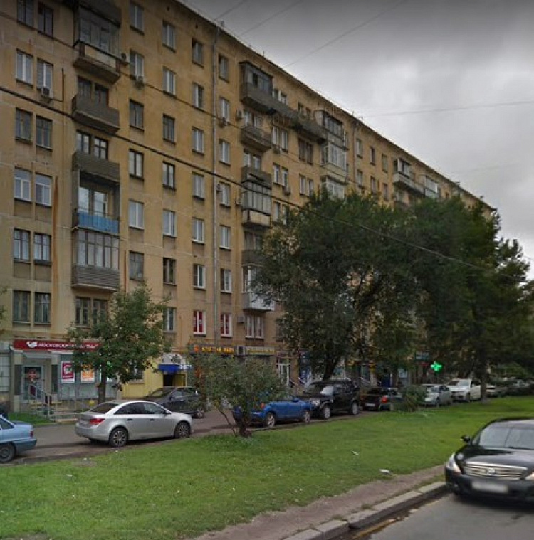 Аренда торгового помещения Жилое здание 