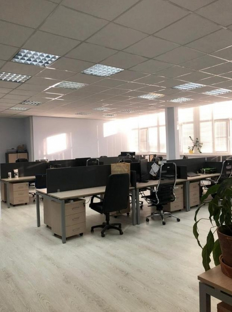 Продажа торгового помещения Бизнес-центр «Аэропорт»