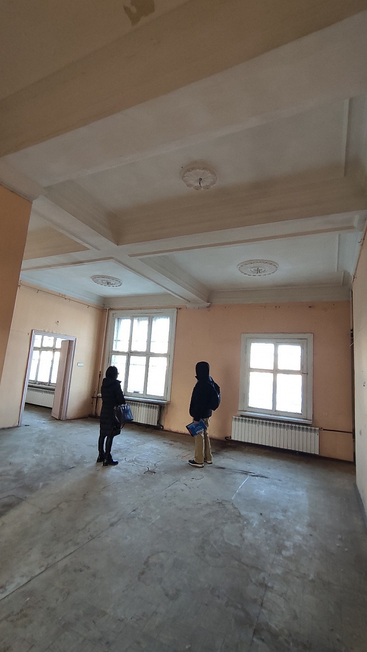Аренда торгового помещения Жилое здание 
