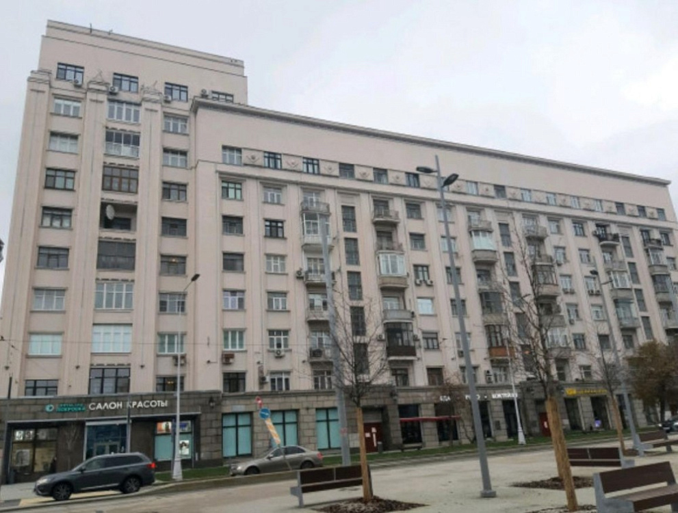 Аренда торгового помещения Жилой дом 