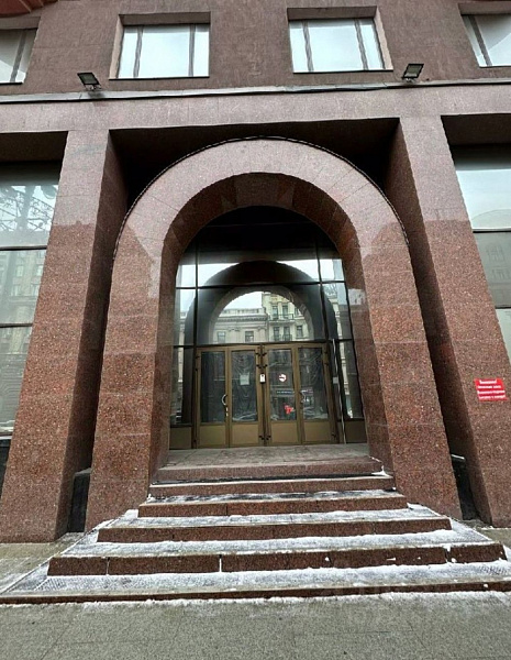 Аренда торгового помещения Деловой центр 