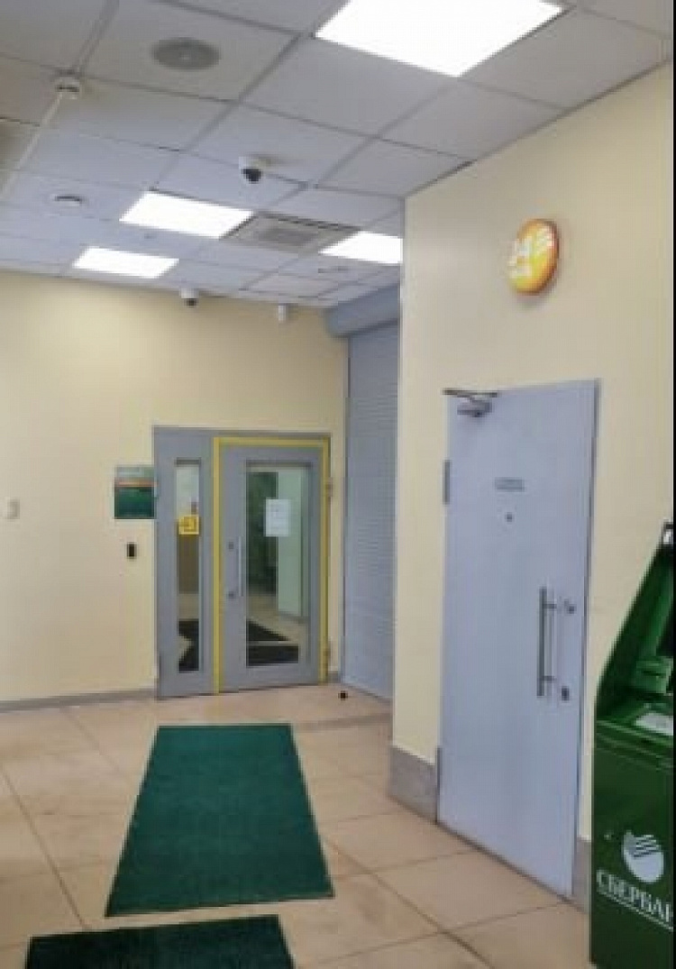 Аренда торгового помещения Жилое здание 