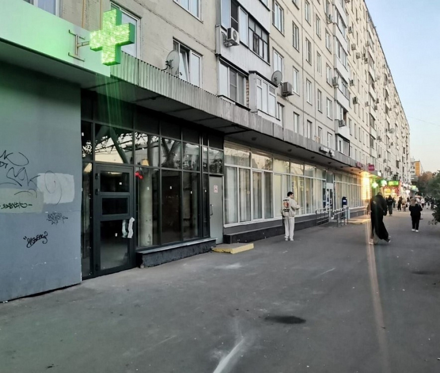 Аренда торгового помещения Жилое здание 