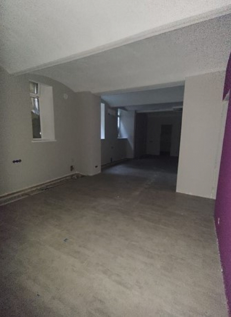 Продажа торгового помещения Жилой дом 