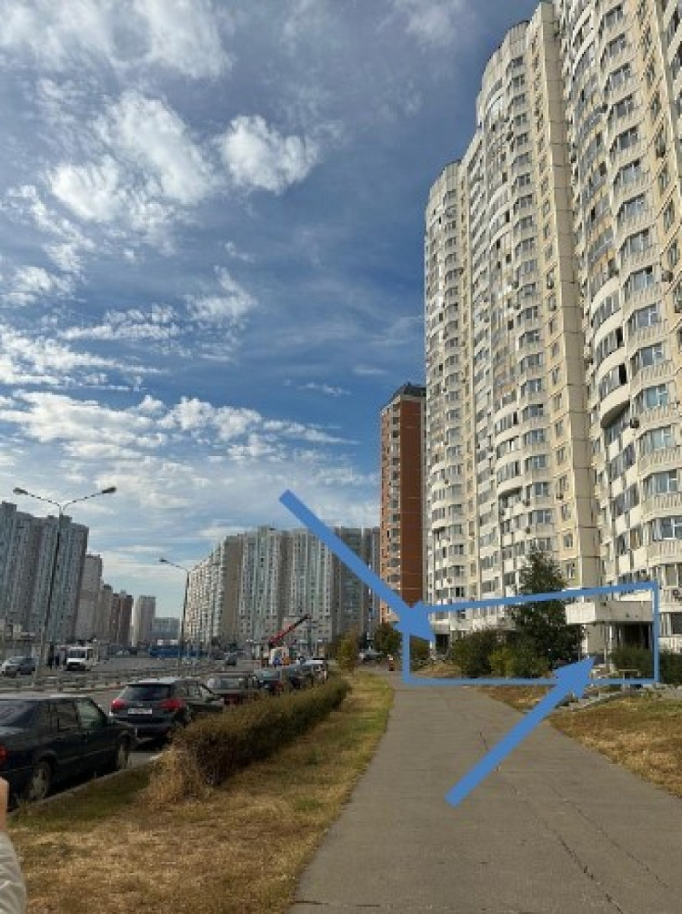 Аренда торгового помещения Жилой дом 