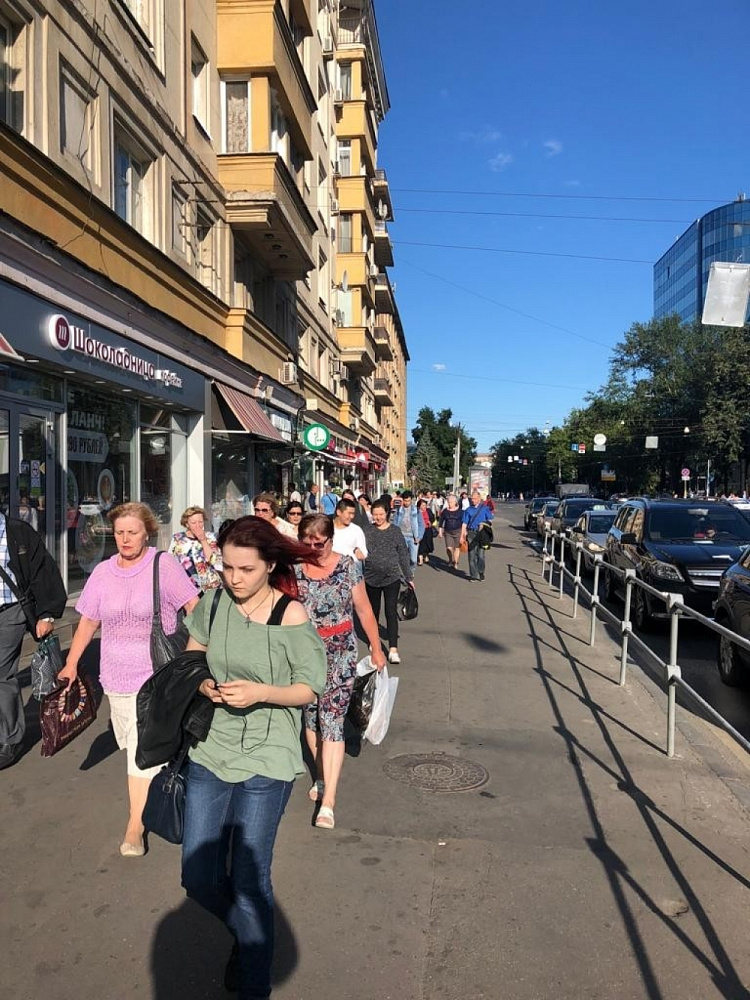 Аренда торгового помещения Жилое здание 