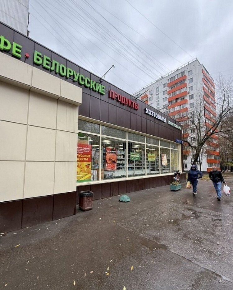 Аренда торгового помещения Жилое здание