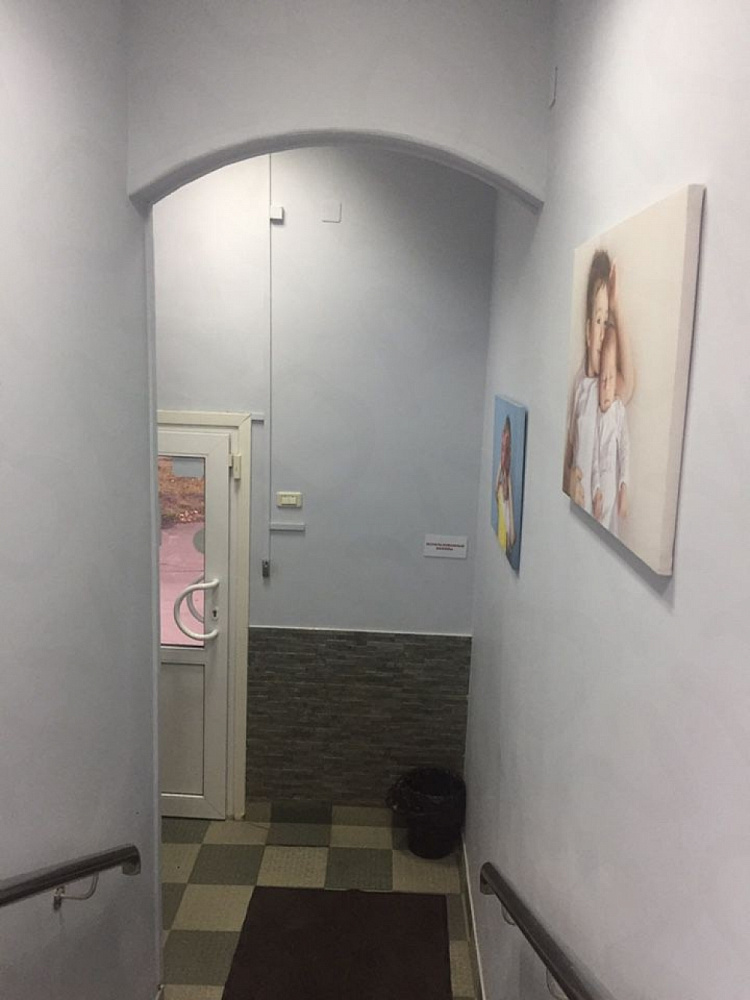Аренда торгового помещения Жилое здание 
