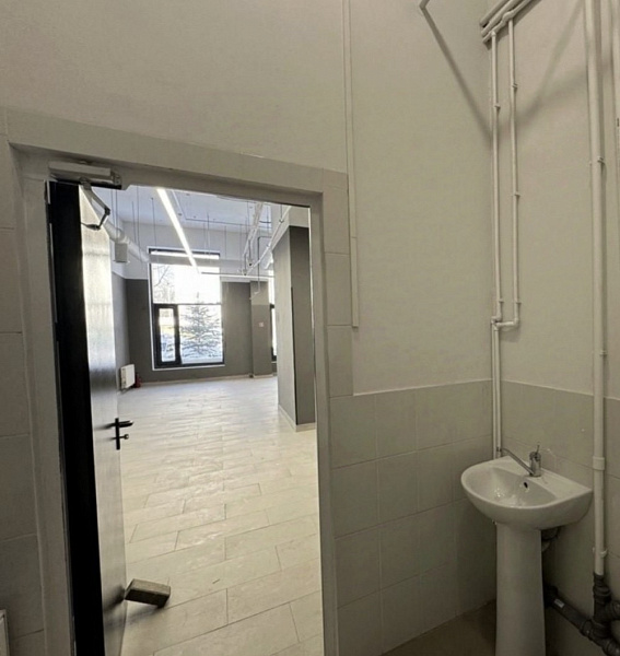 Продажа торгового помещения Жилой дом 