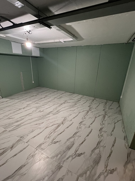 Аренда торгового помещения Жилое здание 