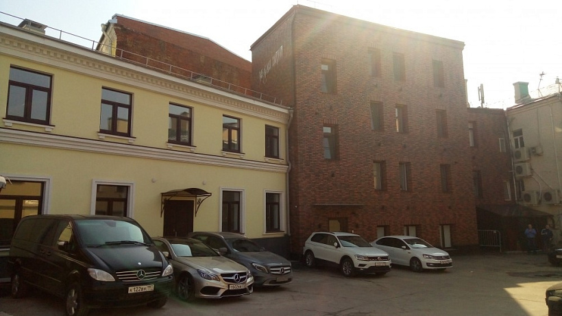 Продажа торгового помещения Особняк