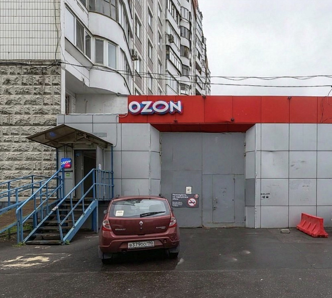 Аренда торгового помещения Жилой Дом