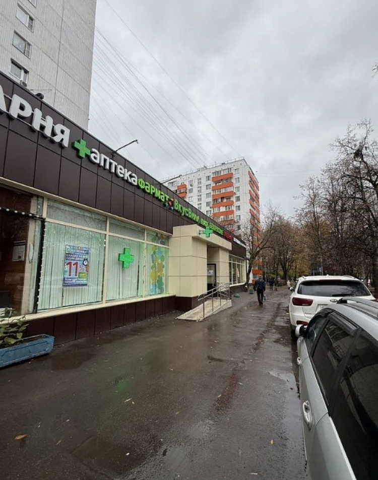 Аренда торгового помещения Жилое здание