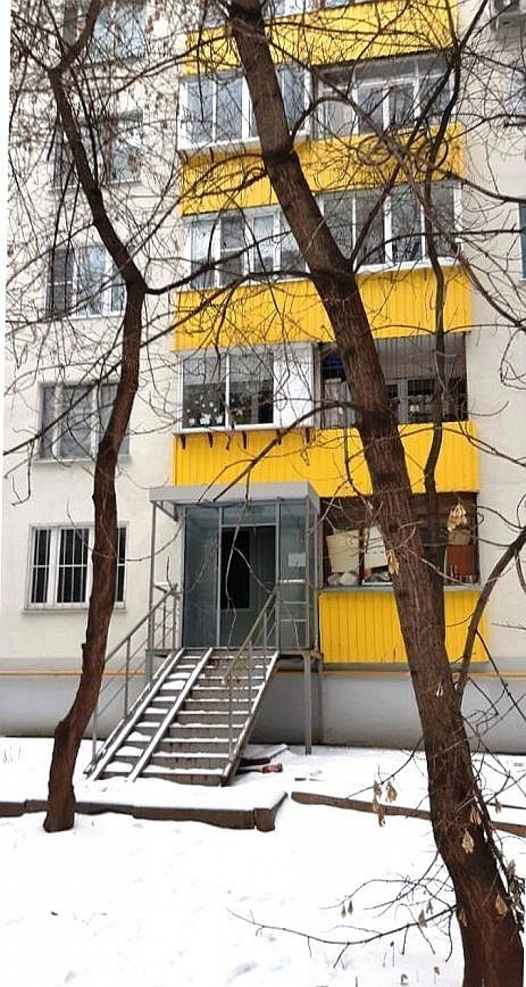 Продажа торгового помещения Жилое здание 