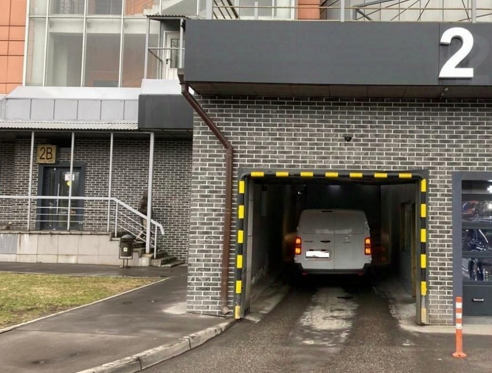 Аренда торгового помещения Бизнес-центр «Автомолл»