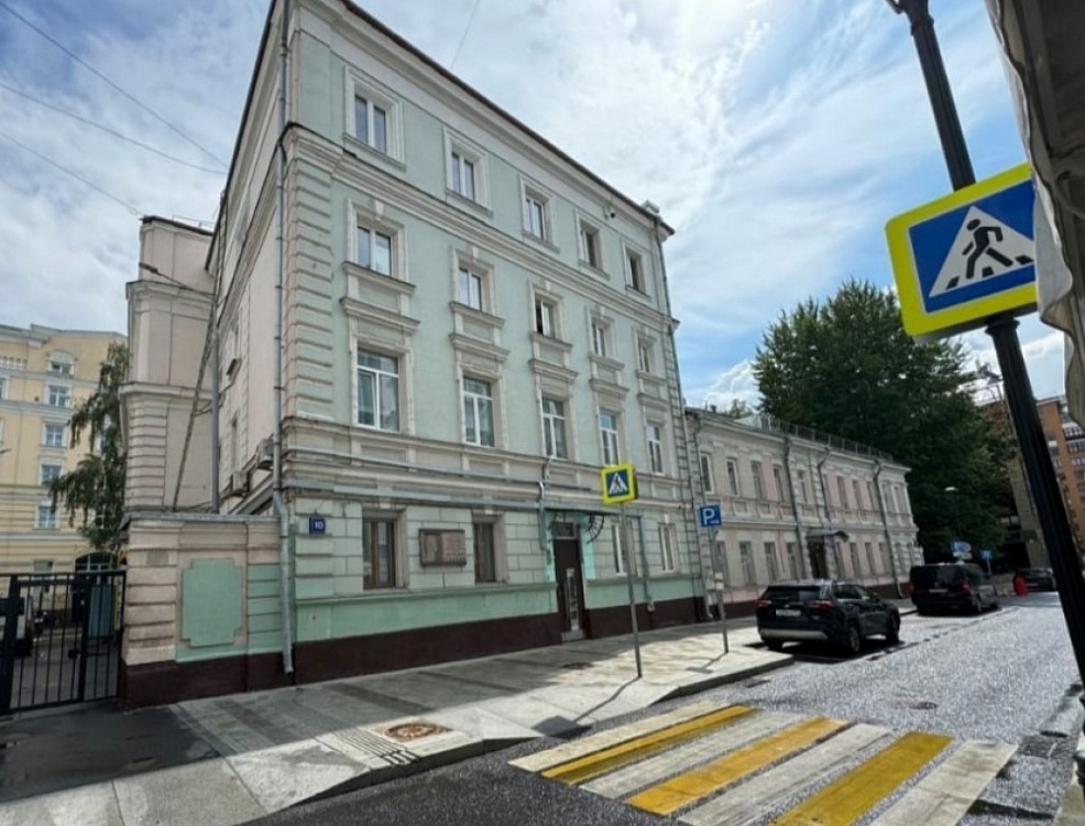 Аренда торгового помещения Административное здание 