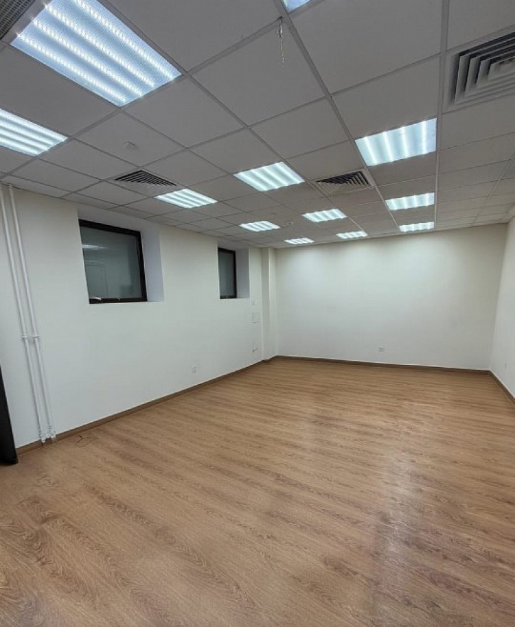 Аренда торгового помещения Бизнес-центр 