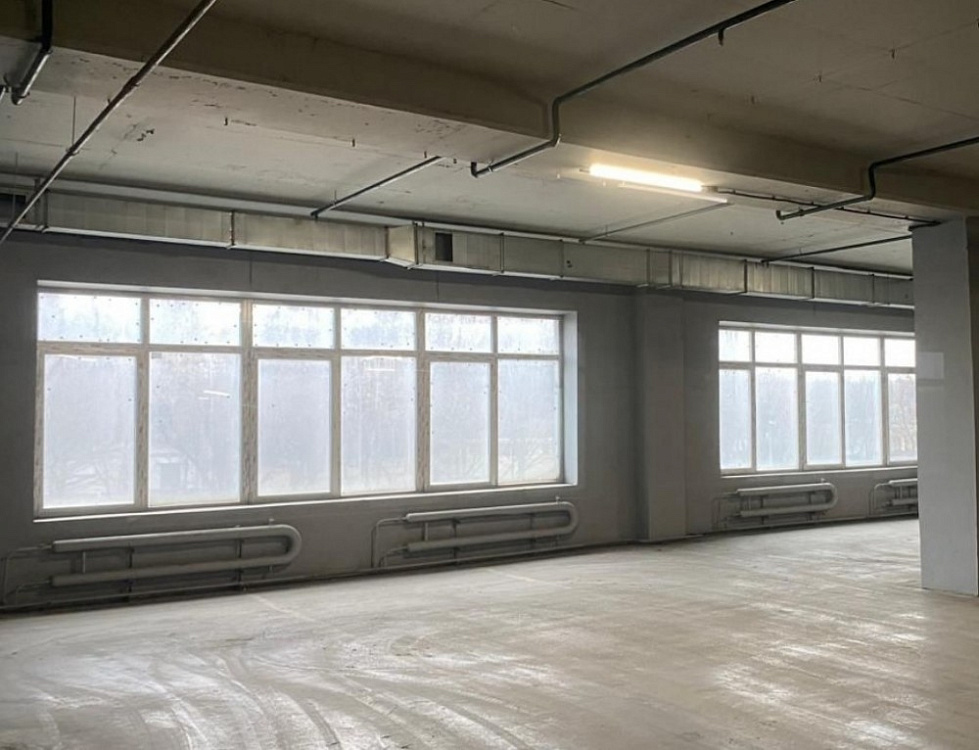 Аренда торгового помещения Бизнес-центр «Автомолл»