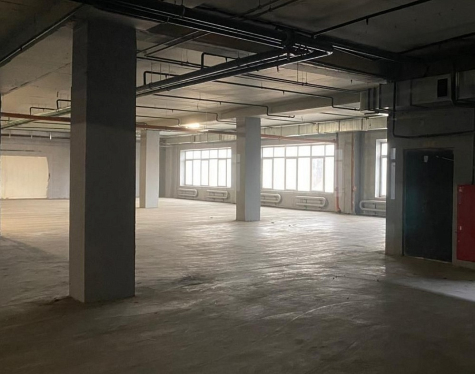 Аренда торгового помещения Бизнес-центр «Автомолл»