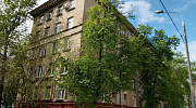 Продажа торгового помещения Жилое здание 