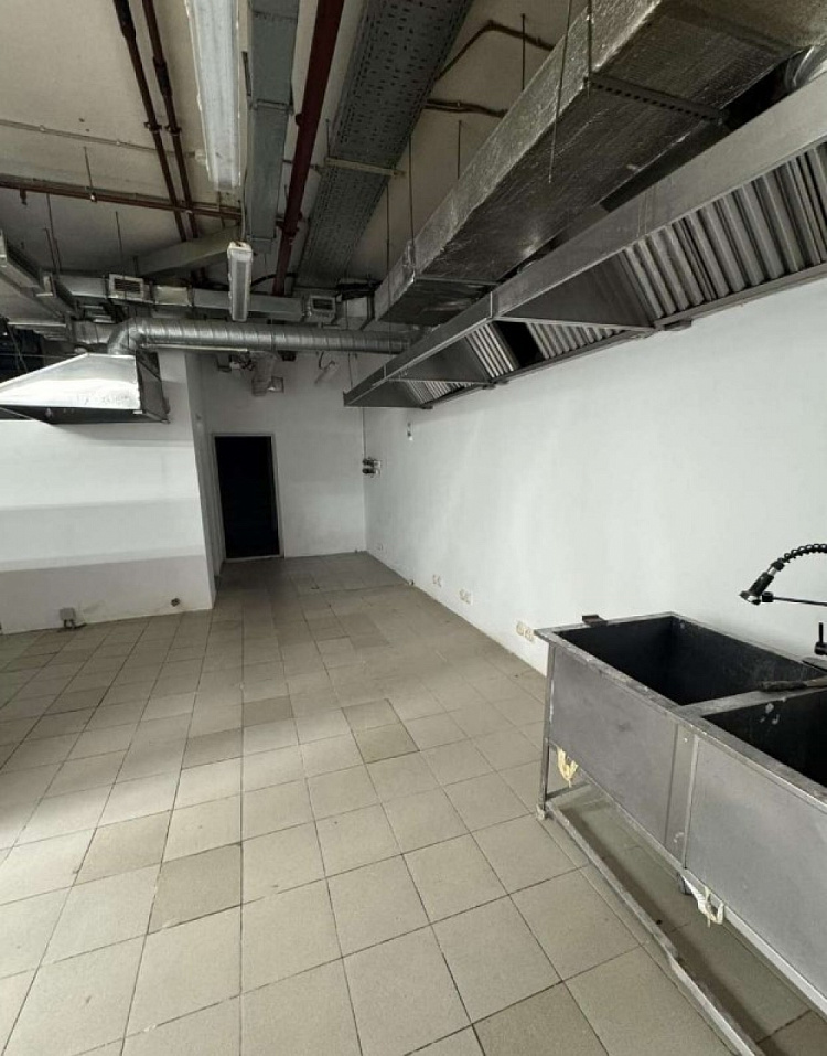 Аренда торгового помещения Бизнес-центр «Эрмитаж Плаза»