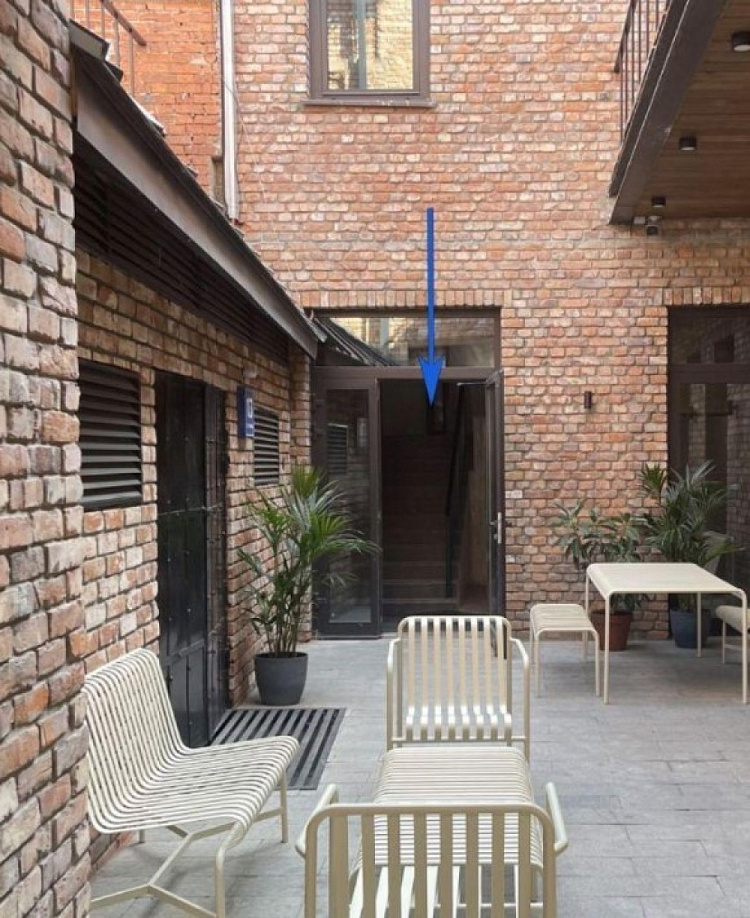 Аренда торгового помещения Административное здание 