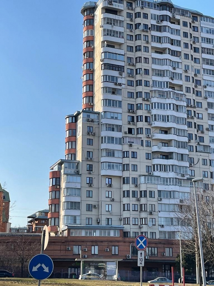 Аренда торгового помещения ЖК: Синяя птица