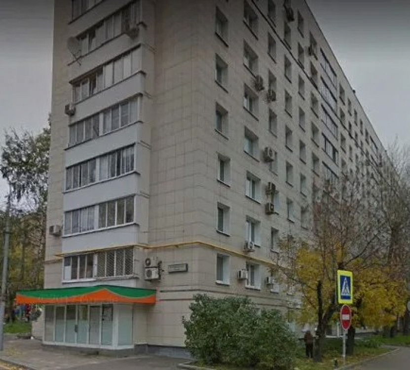 Продажа торгового помещения Жилое здание 