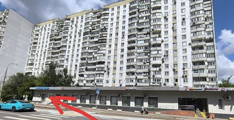 Аренда торгового помещения Жилое здание 