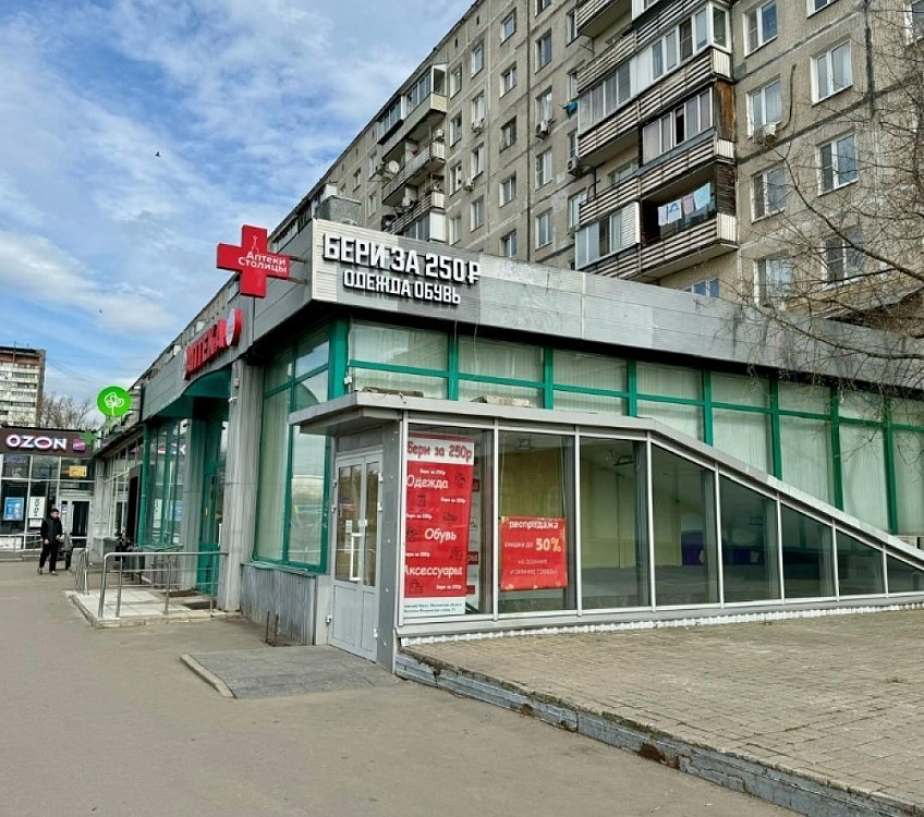 Аренда торгового помещения Жилое здание 