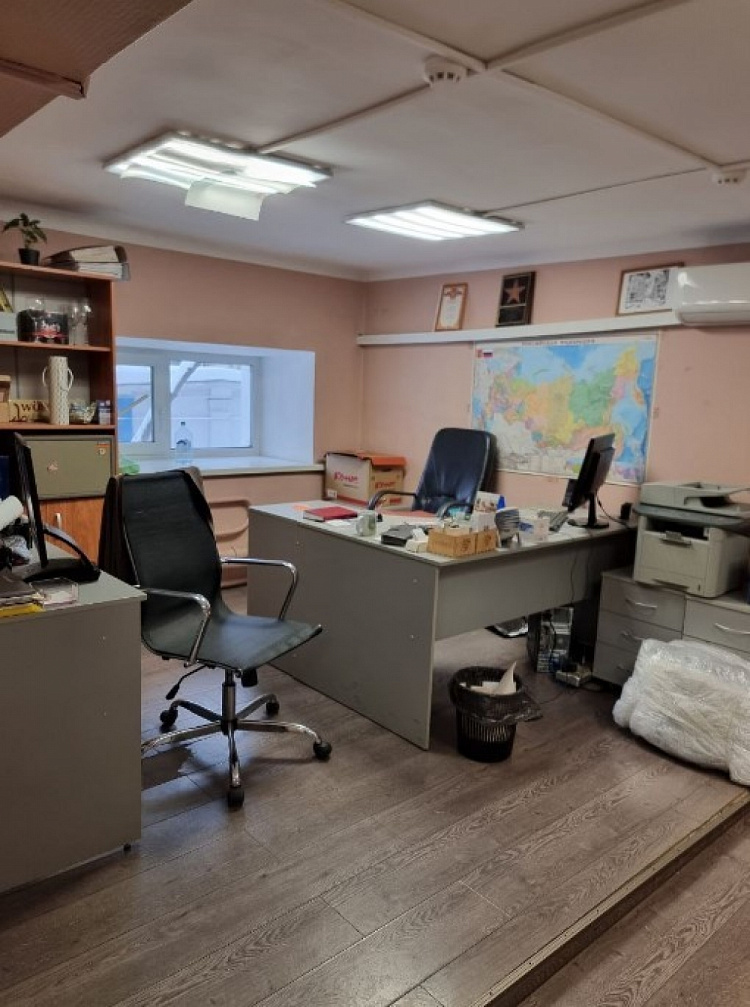 Аренда торгового помещения Жилое здание 