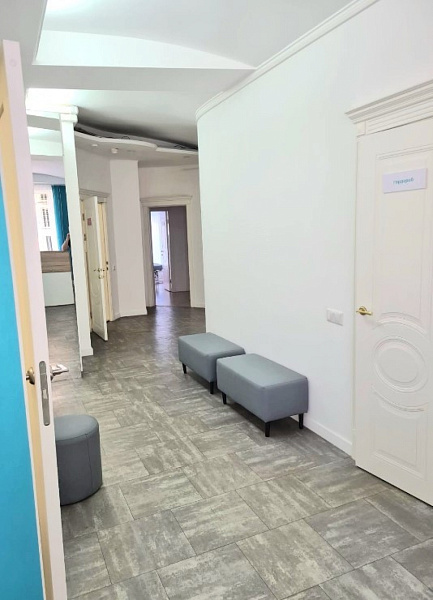 Аренда торгового помещения Жилое здание 