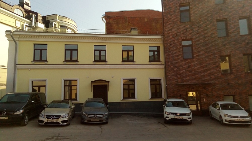 Продажа торгового помещения Особняк