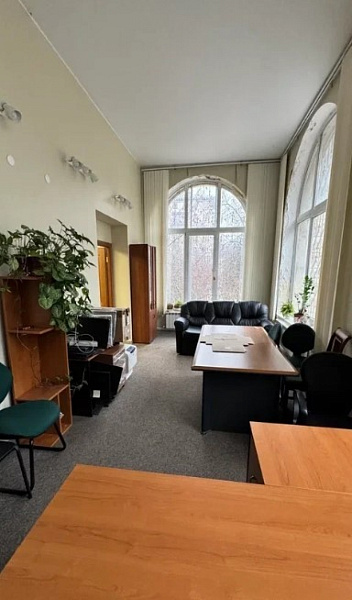 Аренда офиса Жилое здание «Ленинский 70/11»