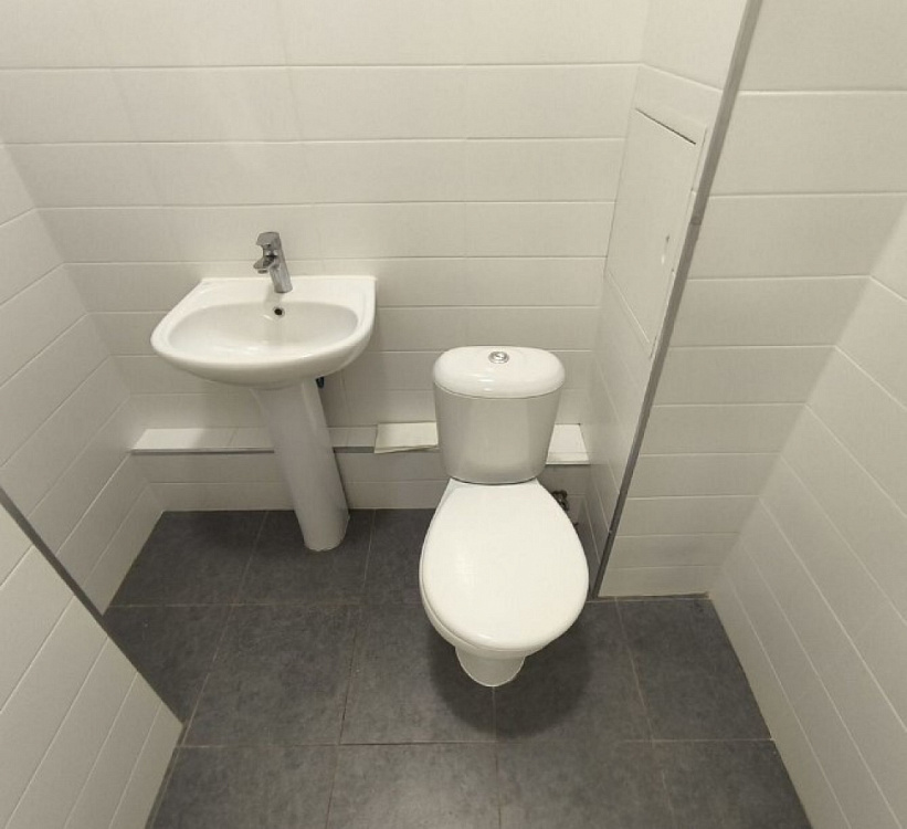 Аренда торгового помещения Жилое здание 