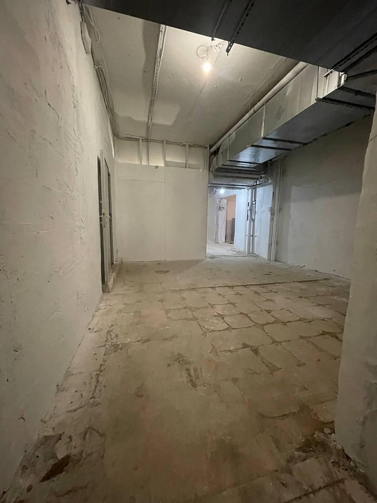 Продажа торгового помещения Административное здание AIR Space