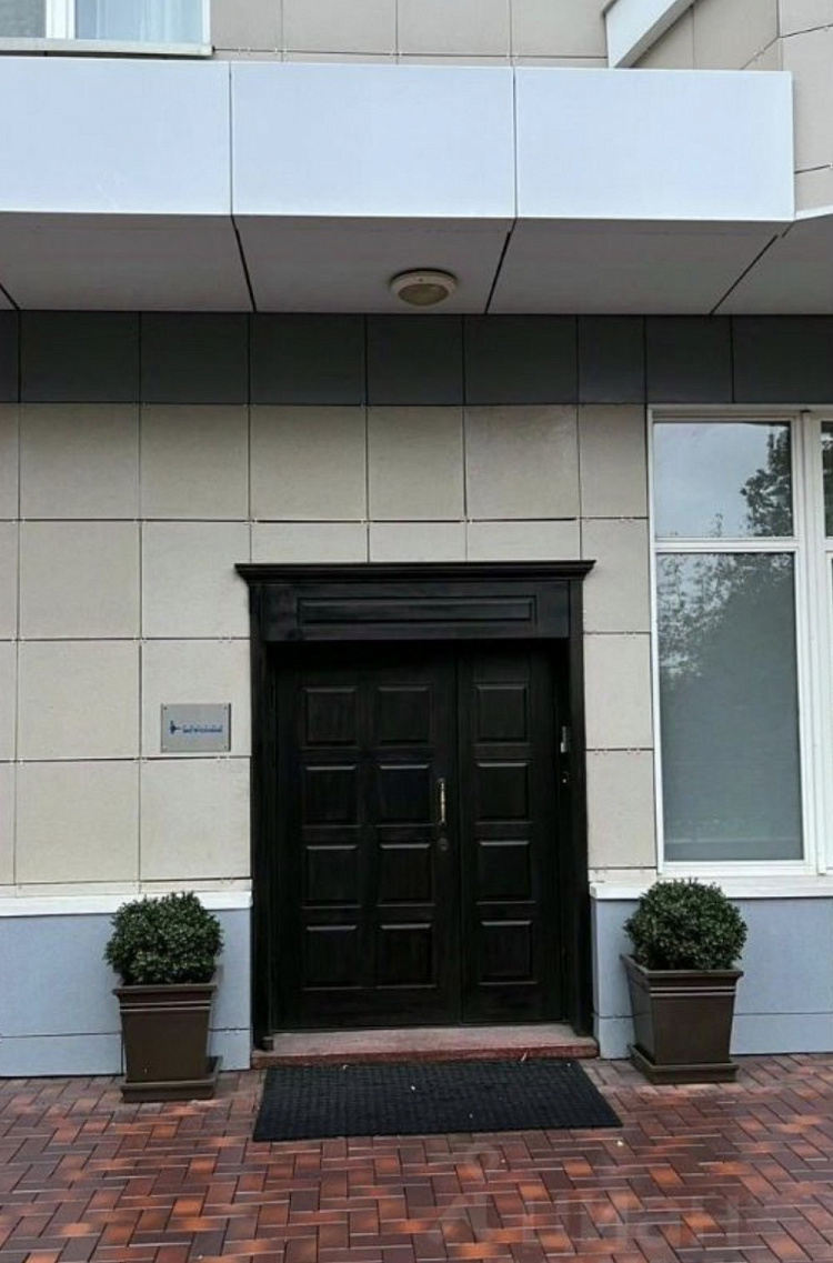 Продажа офиса Жилое здание 