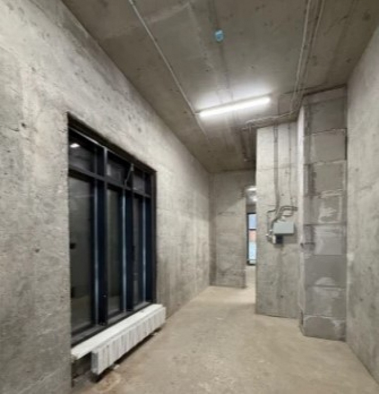 Продажа торгового помещения Жилое здание 