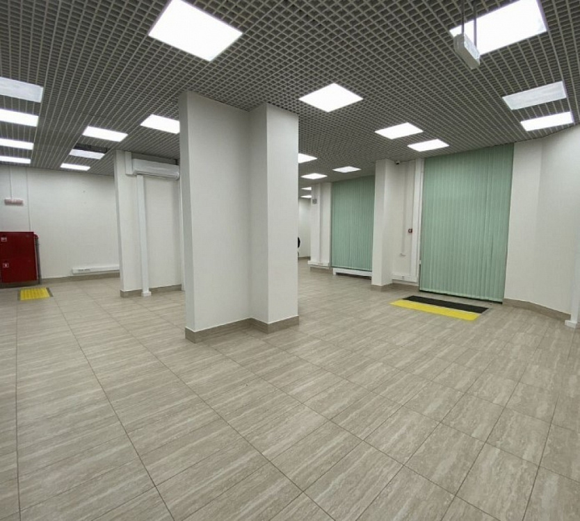 Аренда торгового помещения Жилое здание 