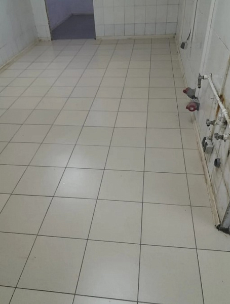 Продажа торгового помещения Жилое здание 